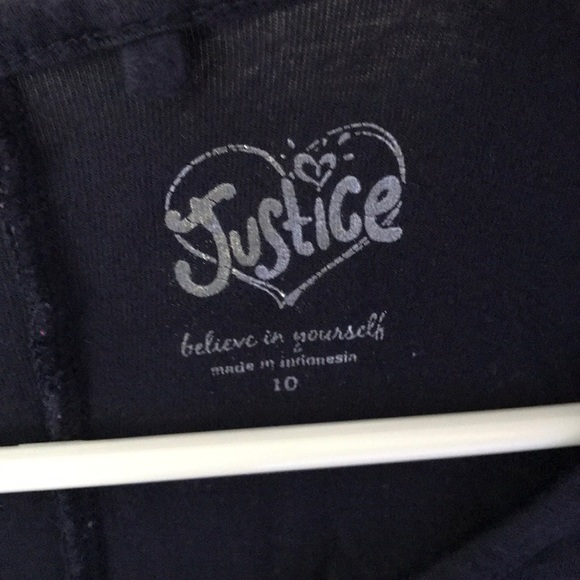 Flowy Justice Tee - Picture 2 of 3